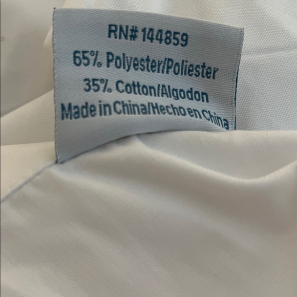 Lab coat white,  New unisex. 
35% cotton 65% polyester button upfront. - Picture 6 of 6